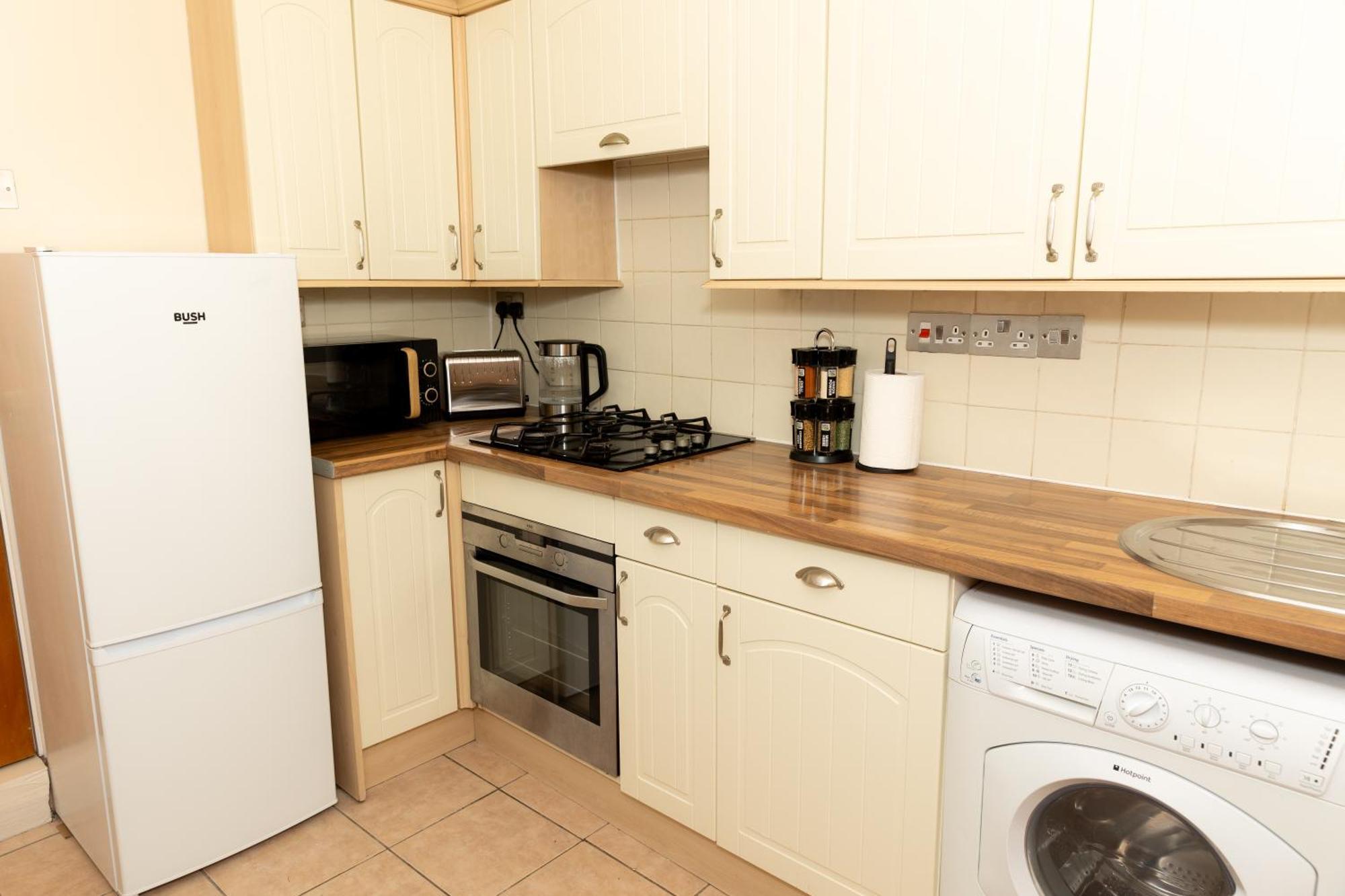 Cosy Turkey Oak Flat In Hackney Апартаменты