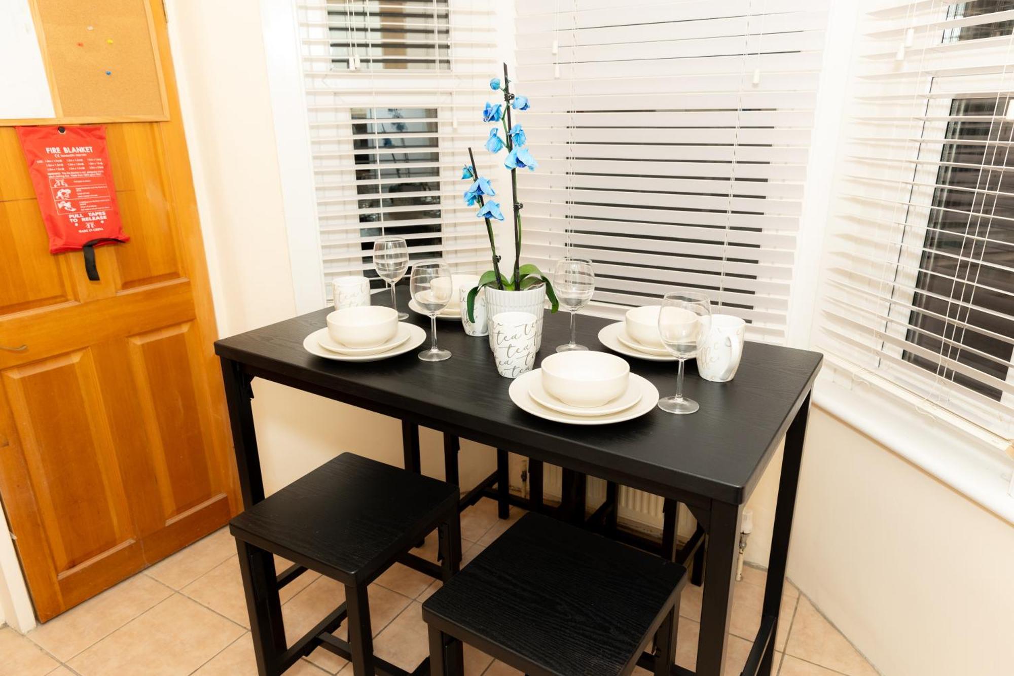Cosy Turkey Oak Flat In Hackney Londra